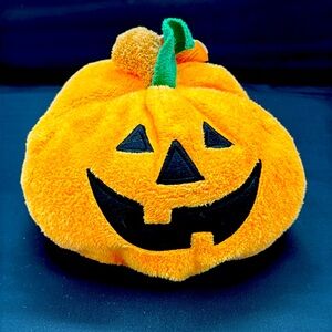 Ty Pluffie “Plumpkin” the pumpkin